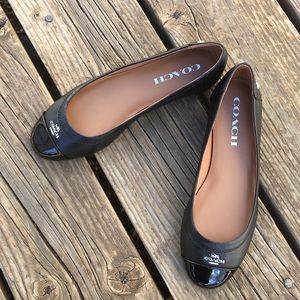 Coach Chelsea flats